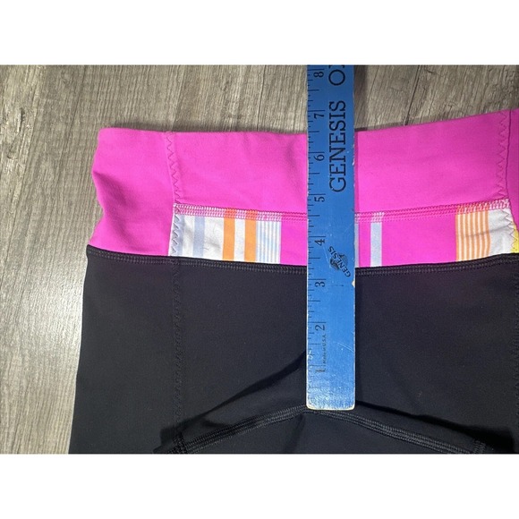 Lululemon‎ Run: Fast Track Short Size 2 Black / Groovy Nylon Lycra Spandex - Picture 9 of 10